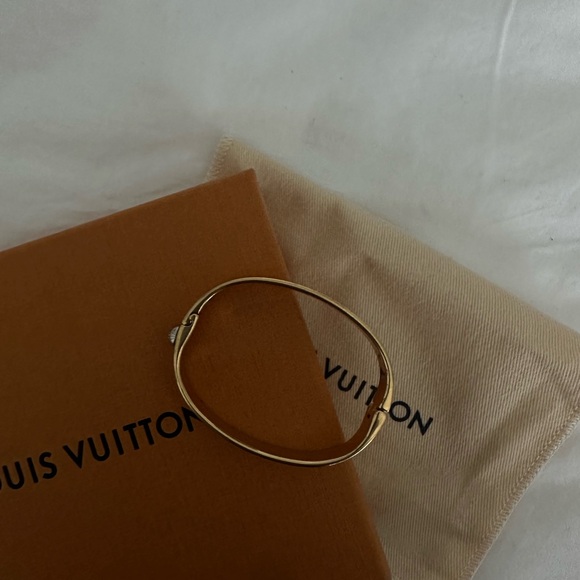 Louis Vuitton gold bangle - Picture 5 of 5